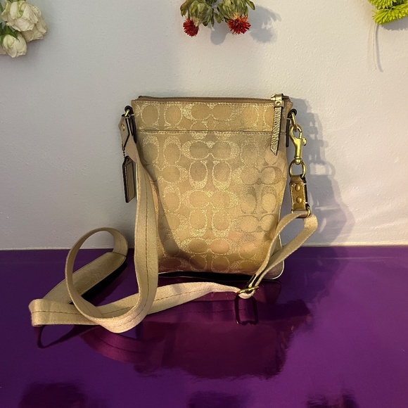 Gold Coach Satchel Purse - Picture 4 of 5